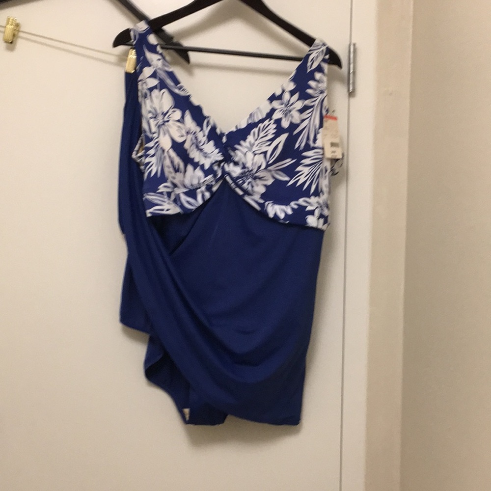 One piece swimdress